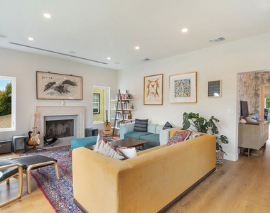 8021 Blackburn Avenue - Photo Thumbnail 9