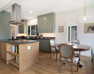 8021 Blackburn Avenue - Photo Thumbnail 15