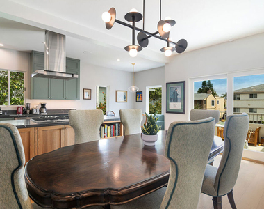 8021 Blackburn Avenue - Photo Thumbnail 13