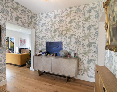 8021 Blackburn Avenue - Photo Thumbnail 6