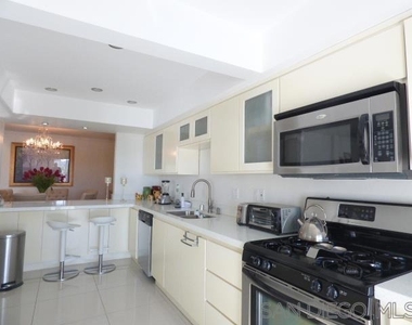 6743 Fashion Hills Blvd - Photo Thumbnail 3