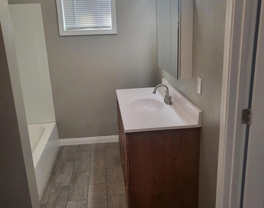 9344 Maple Street - Photo Thumbnail 11
