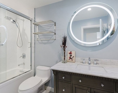 1154 S Barrington Avenue - Photo Thumbnail 1