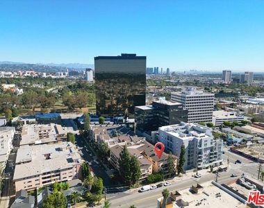 1154 S Barrington Avenue - Photo Thumbnail 29
