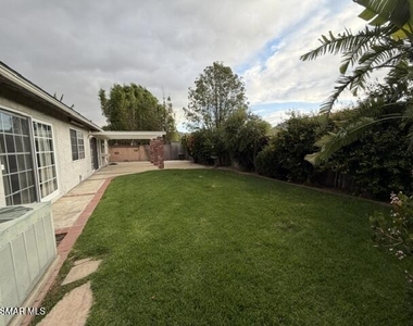 2163 Timberlane Avenue - Photo Thumbnail 9