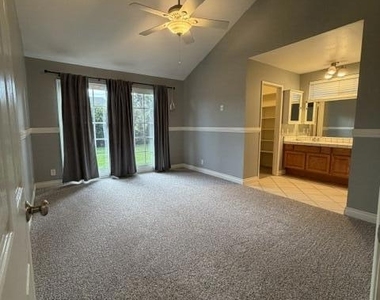 2163 Timberlane Avenue - Photo Thumbnail 6