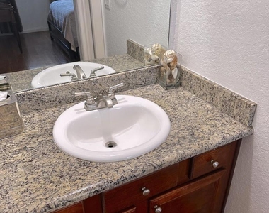 78650 Avenue 42 - Photo Thumbnail 15