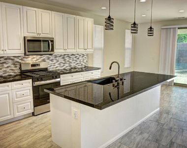 51660 Whiptail Drive - Photo Thumbnail 5