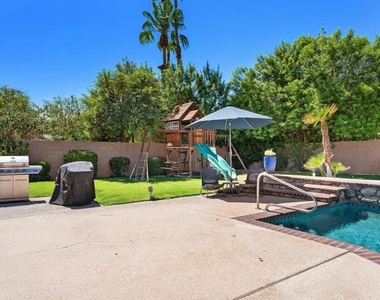 39369 Regency Way - Photo Thumbnail 6