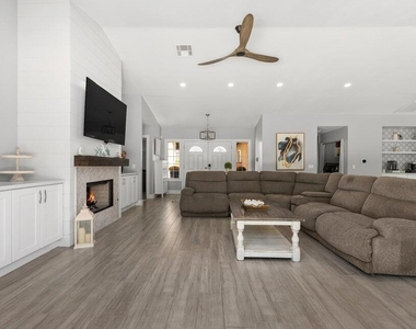39369 Regency Way - Photo Thumbnail 29