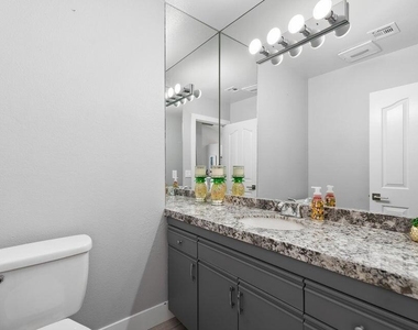 39369 Regency Way - Photo Thumbnail 25