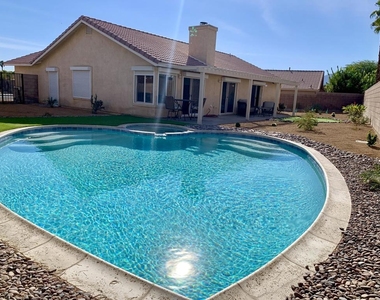 78780 Birchcrest Circle - Photo Thumbnail 19