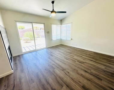 78780 Birchcrest Circle - Photo Thumbnail 16