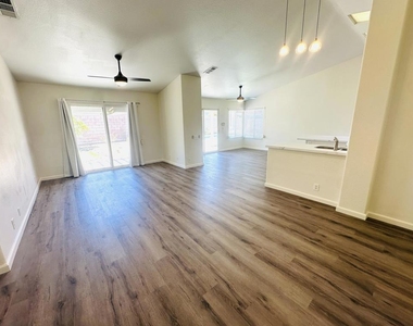 78780 Birchcrest Circle - Photo Thumbnail 4