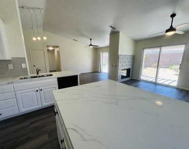 78780 Birchcrest Circle - Photo Thumbnail 12
