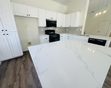 78780 Birchcrest Circle - Photo Thumbnail 10