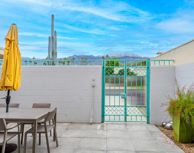 70 Lakeview Drive - Photo Thumbnail 9