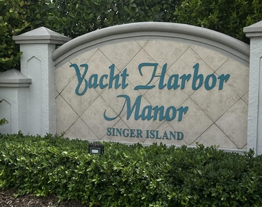 1260 Manor Drive - Photo Thumbnail 42
