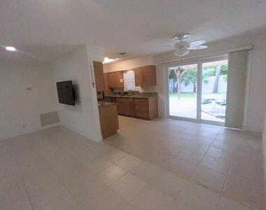 1260 Manor Drive - Photo Thumbnail 40