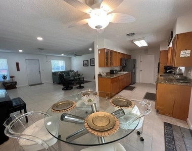 1260 Manor Drive - Photo Thumbnail 24