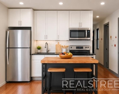 141 Greene Avenue - Photo Thumbnail 2