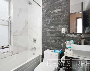 141 Greene Avenue - Photo Thumbnail 6