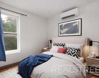 141 Greene Avenue - Photo Thumbnail 5