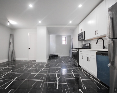 49 East 56th Street - Photo Thumbnail 1