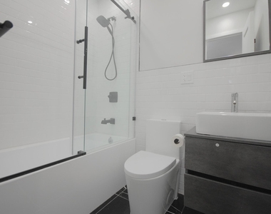49 East 56th Street - Photo Thumbnail 7