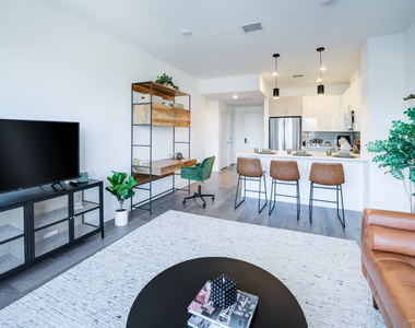 655 Washington Street - Photo Thumbnail 13