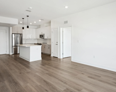 655 Washington Street - Photo Thumbnail 19