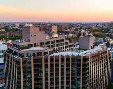 Ocean Parkway - Photo Thumbnail 19