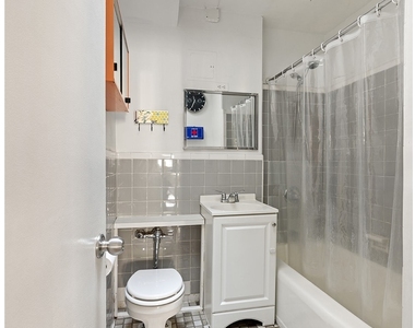 439 E 88th St - Photo Thumbnail 6