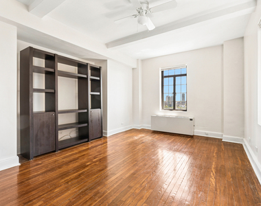 5  Tudor City Pl - Photo Thumbnail 1