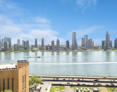 5  Tudor City Pl - Photo Thumbnail 4