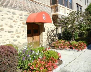 14 N Chatsworth Avenue - Photo Thumbnail 11