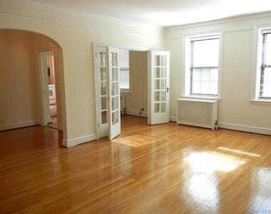 14 N Chatsworth Avenue - Photo Thumbnail 3