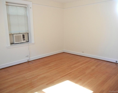 14 N Chatsworth Avenue - Photo Thumbnail 9