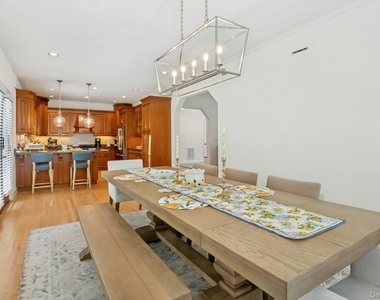 575 Washington Avenue - Photo Thumbnail 11