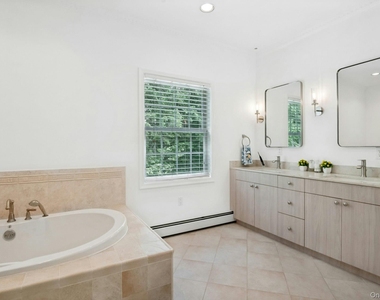 575 Washington Avenue - Photo Thumbnail 24