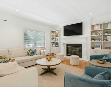 575 Washington Avenue - Photo Thumbnail 6