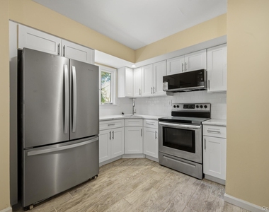 7 Rutland Road - Photo Thumbnail 8