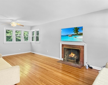 15 Whitehill Place - Photo Thumbnail 2