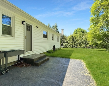 15 Whitehill Place - Photo Thumbnail 10