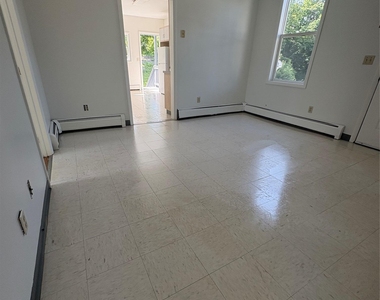 11 Fallkill Avenue - Photo Thumbnail 3