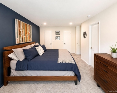 201 Birchwood Road - Photo Thumbnail 13