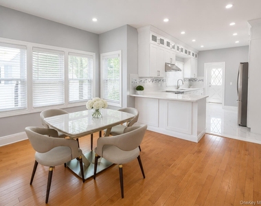 1463 Hewlett Avenue - Photo Thumbnail 1