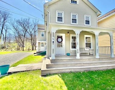 32 Oak Street - Photo Thumbnail 32