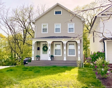 32 Oak Street - Photo Thumbnail 33