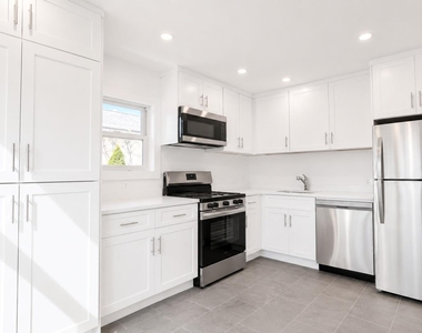 43 Yennicock Avenue - Photo Thumbnail 4